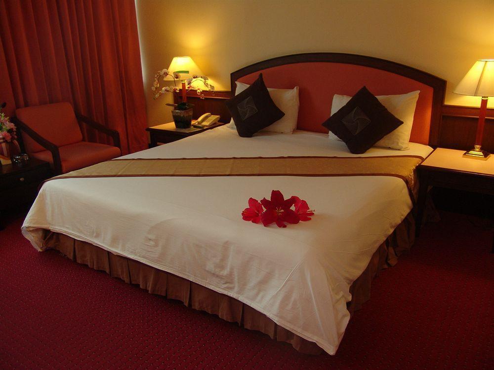 New Season Hotel Hat Yai Dış mekan fotoğraf