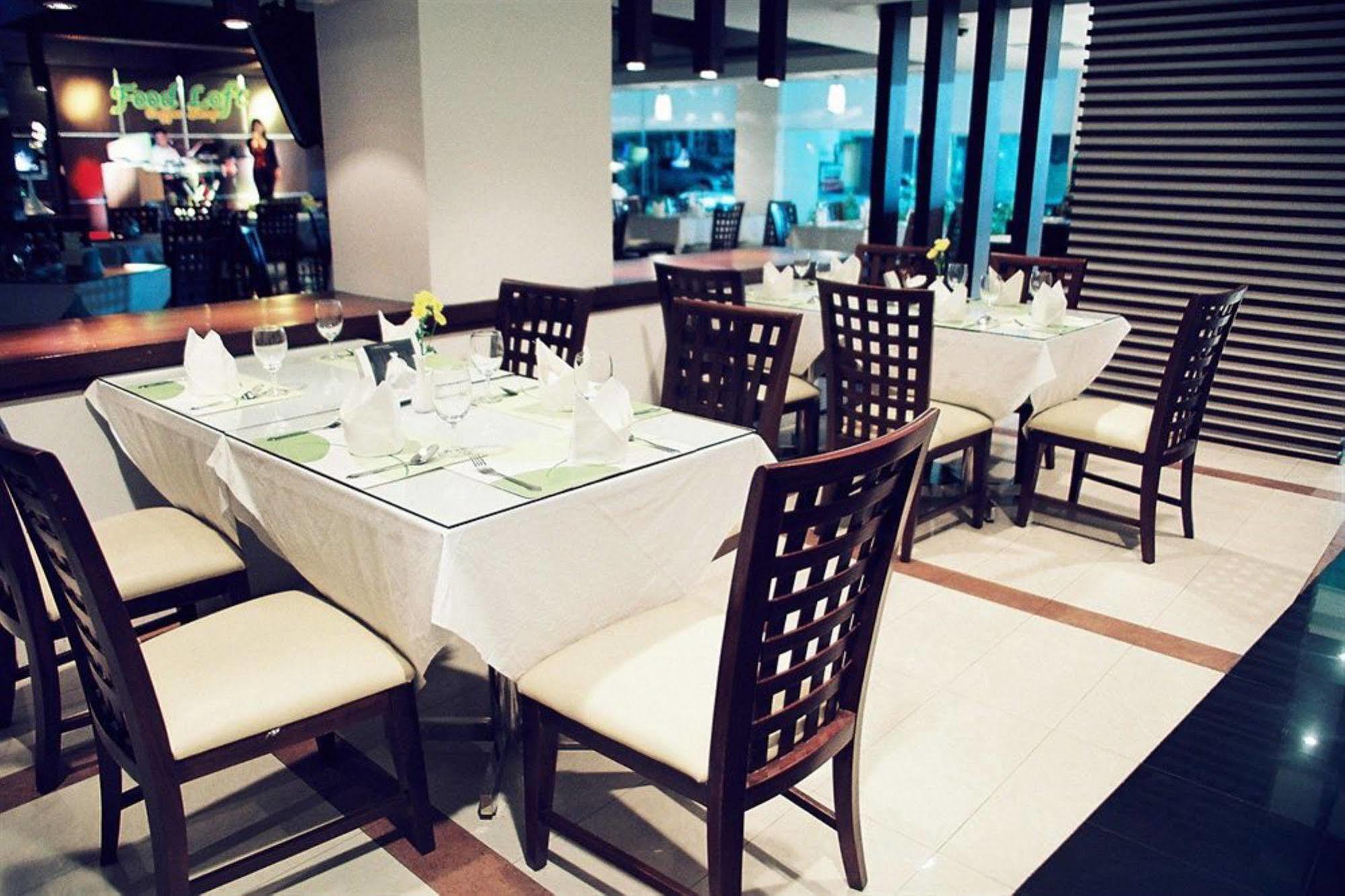 New Season Hotel Hat Yai Dış mekan fotoğraf