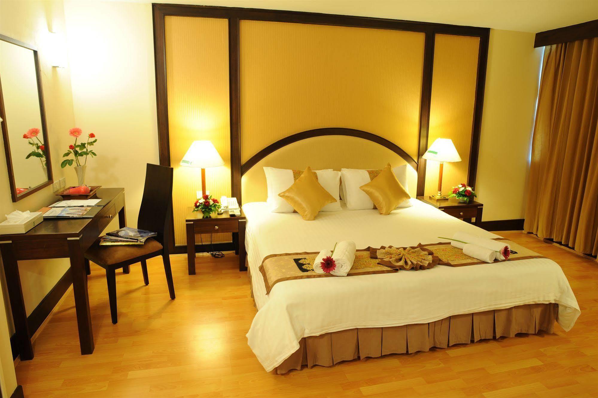 New Season Hotel Hat Yai Dış mekan fotoğraf