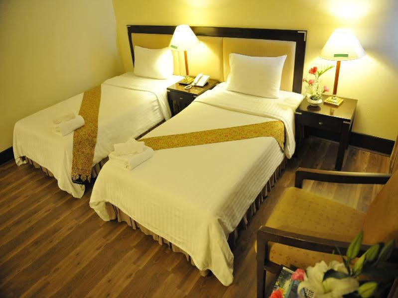 New Season Hotel Hat Yai Dış mekan fotoğraf